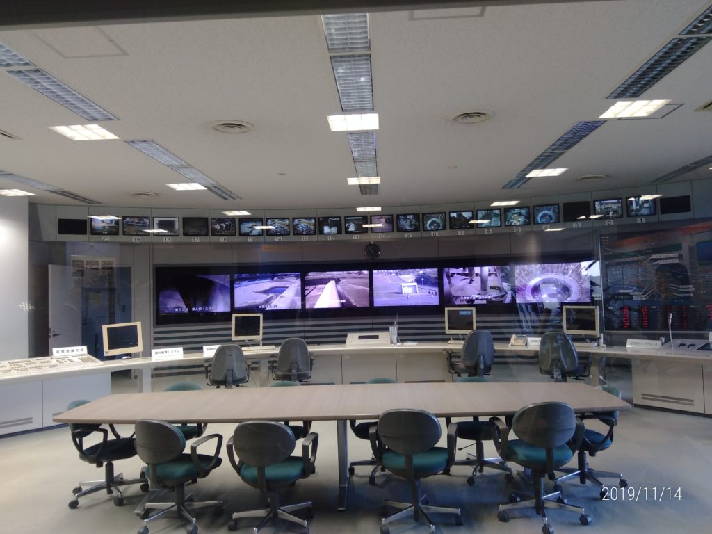 施設監視ルーム
